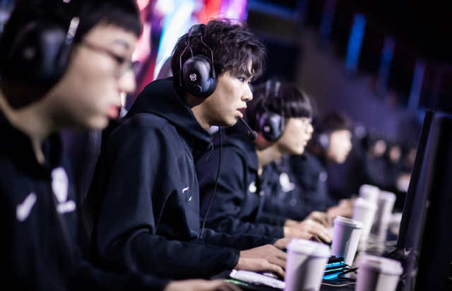 瑞士轮赛制首登全球总决赛：全新晋级淘汰机制强化跨赛区对抗，提升电竞比赛观赏性